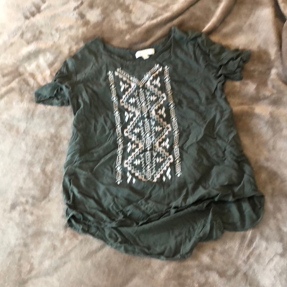 tee shirt
